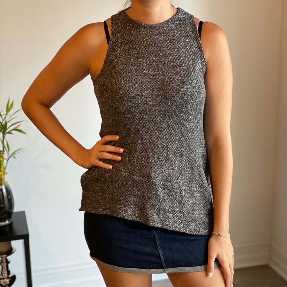 Gray Asymmetrical Top size Medium